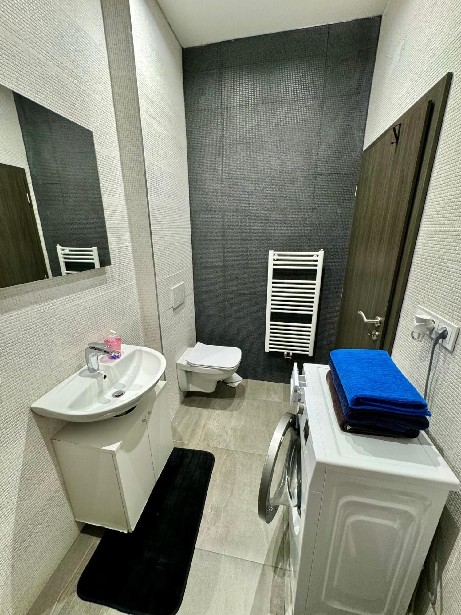 Апартаменти 2rooms 76m2 New Прага